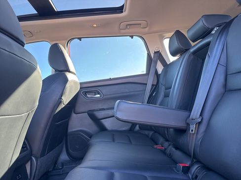 Certified 2023 Nissan Rogue SV w/ SV Premium Package image 22