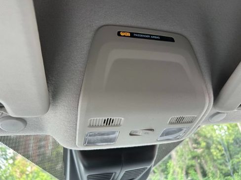 Used 2021 Ford Transit 250 Medium Roof RWD image 18
