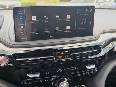 Used 2025 Acura MDX FWD w/ Technology Package image 11