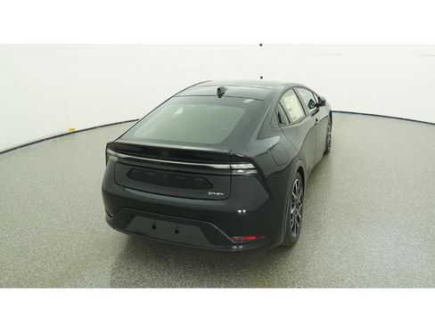 New 2026 Toyota Prius Plug-In Hybrid image 8