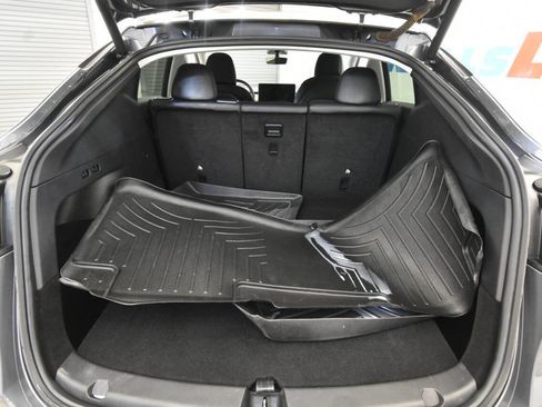 Used 2021 Tesla Model Y Performance image 29