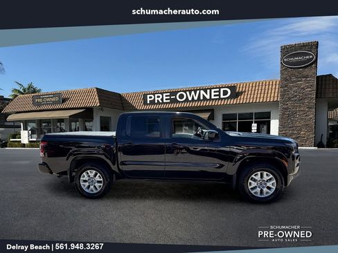 Used 2022 Nissan Frontier SV AWD/4WD image 8