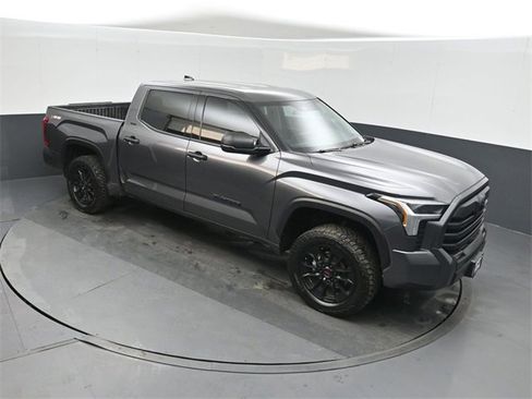 Used 2022 Toyota Tundra SR5 image 27