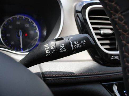 Used 2026 Chrysler Pacifica Pinnacle FWD image 14