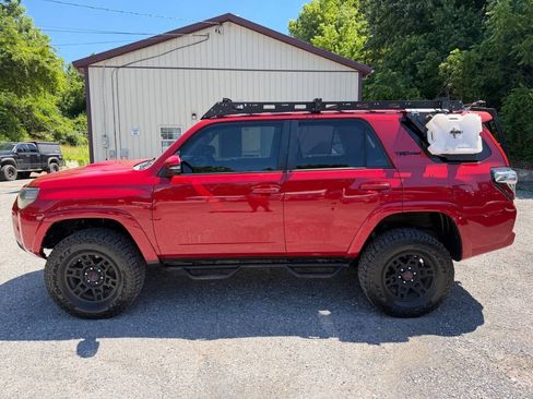Used 2016 Toyota 4Runner Trail Premium AWD/4WD image 4