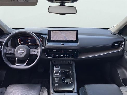 Used 2024 Nissan Rogue Platinum image 16