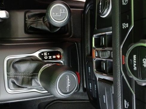 New 2025 Jeep Gladiator Sport image 43