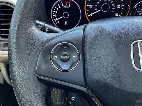 Used 2022 Honda HR-V LX image 20