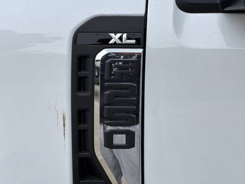 New 2026 Ford F250 XL w/ XL Off-Road Package image 28