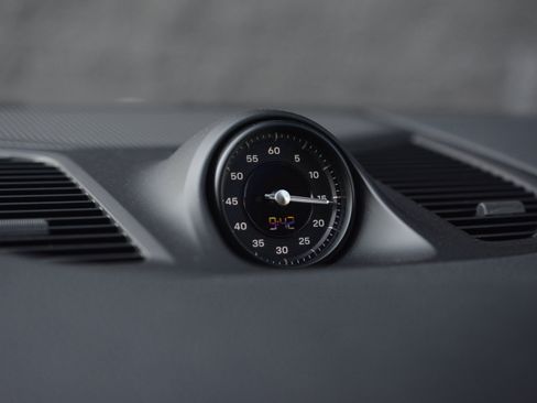 Certified 2025 Porsche Cayenne E-Hybrid image 20