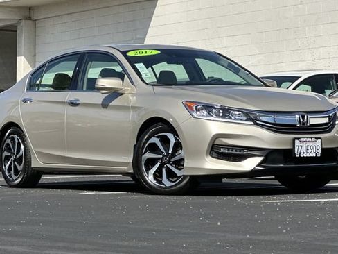 Used 2017 Honda Accord EX-L image 2