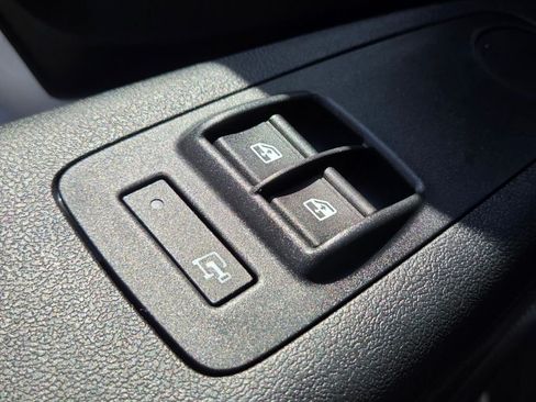 Used 2024 RAM ProMaster 2500 FWD image 23