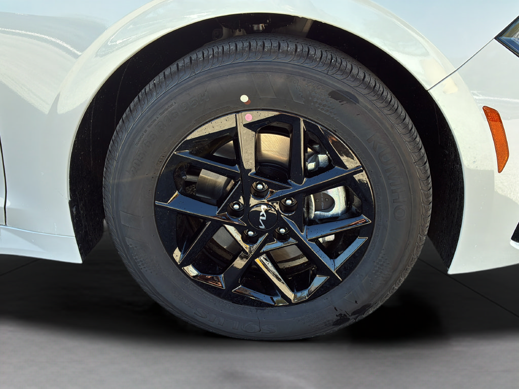New 2026 Kia K5 LXS FWD image 31