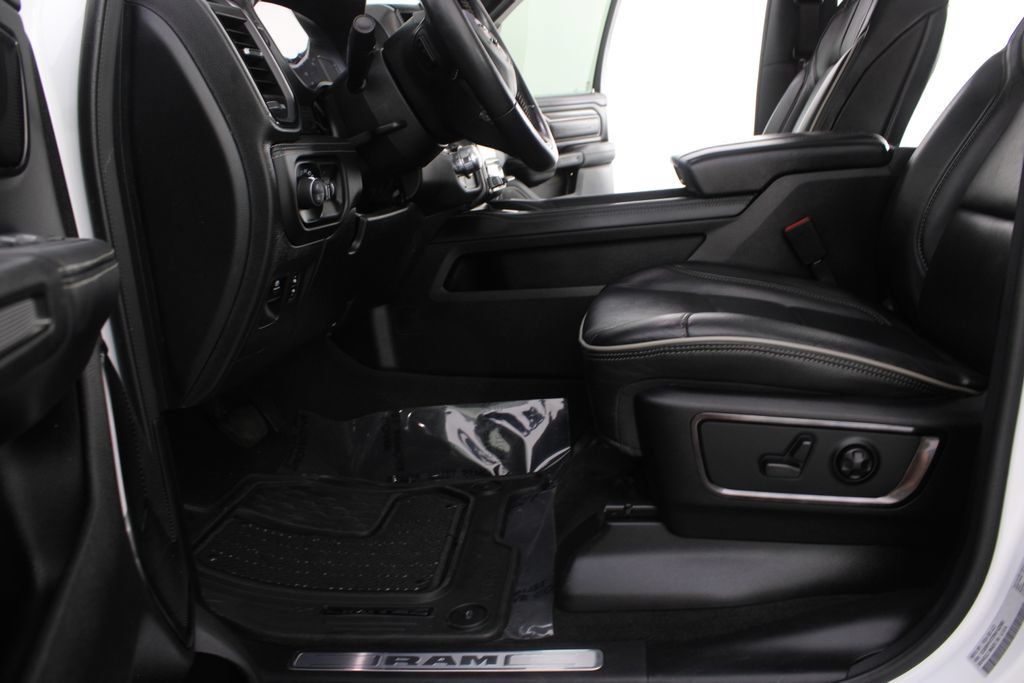 Used 2024 RAM 1500 Limited AWD/4WD image 18