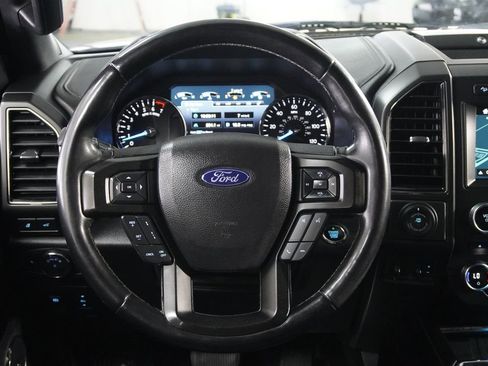 Used 2018 Ford Expedition Limited w/ Equipment Group 301A AWD/4WD image 15