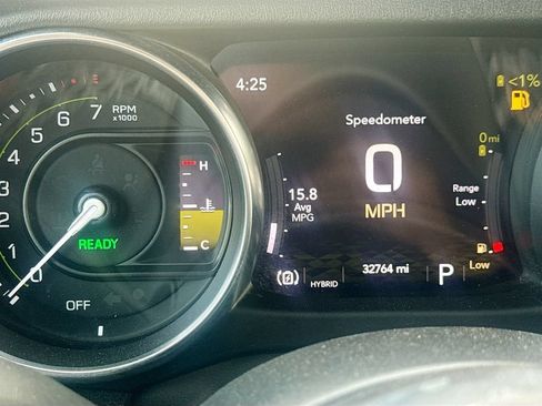 Used 2023 Jeep Wrangler Unlimited Sahara w/ Cold Weather Group AWD/4WD image 13