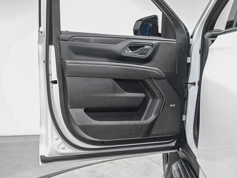 Used 2022 Chevrolet Tahoe RST w/ Luxury Package image 12