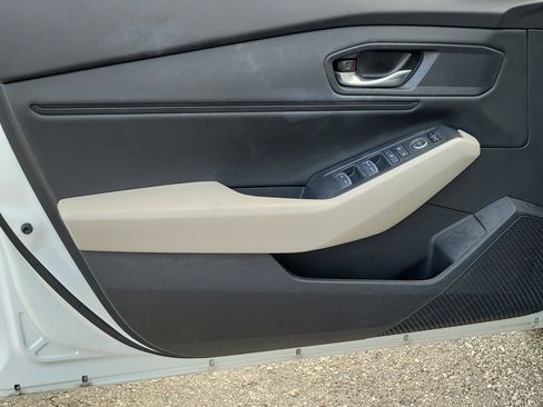 Certified 2023 Honda Accord EX image 22