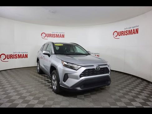 Used 2025 Toyota RAV4 XLE image 15