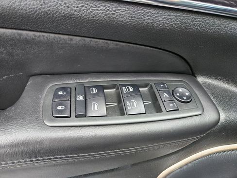 Used 2014 Jeep Grand Cherokee Summit image 16