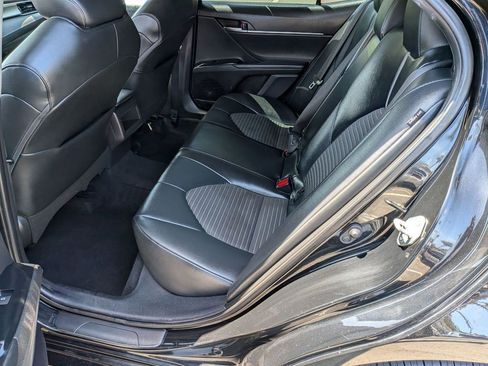 Used 2020 Toyota Camry SE FWD image 35