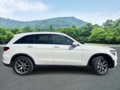 Used 2021 Mercedes-Benz GLC 300 w/ AMG Line image 21