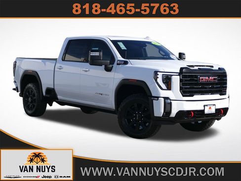 Used 2024 GMC Sierra 2500 AT4 w/ AT4 Preferred Package image 1