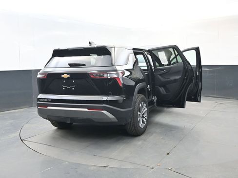 Used 2025 Chevrolet Equinox LT image 33