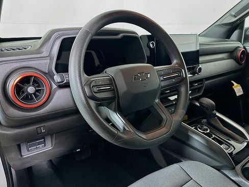 Used 2025 Chevrolet Colorado Trail Boss image 9
