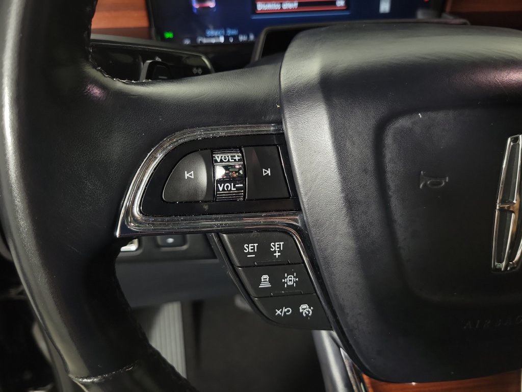 Certified 2023 Lincoln Navigator Reserve AWD/4WD image 26