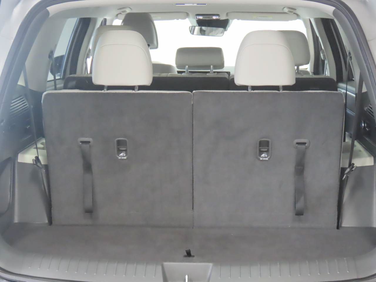 Used 2025 Hyundai Santa Fe SEL AWD/4WD image 18