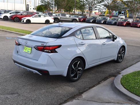 Used 2023 Nissan Versa SR w/ Trunk Package FWD image 11