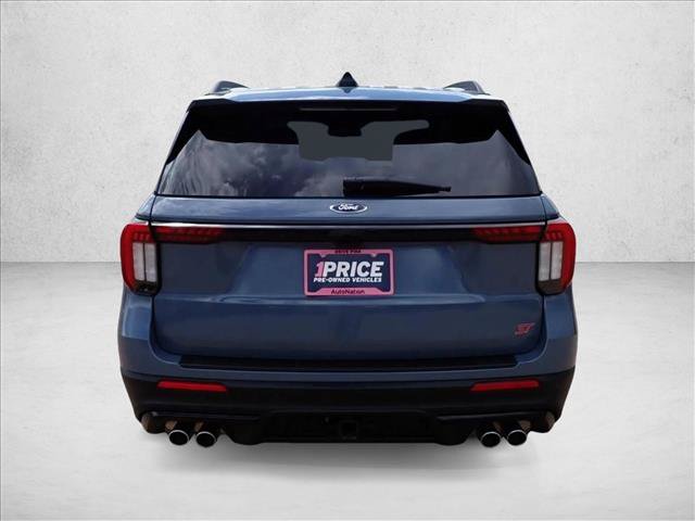 Certified 2025 Ford Explorer ST AWD/4WD image 3