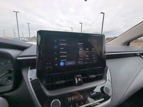 Certified 2025 Toyota Corolla LE image 12