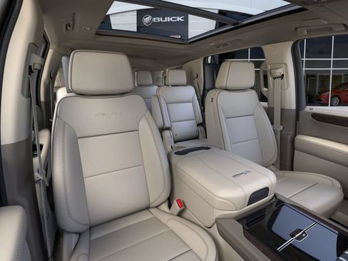 New 2026 GMC Yukon Denali w/ Denali Reserve Package AWD/4WD image 16