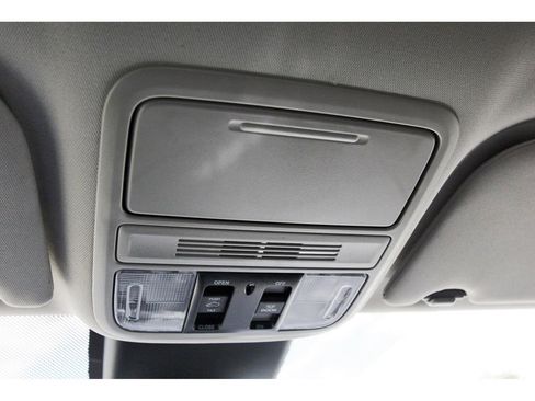 Used 2025 Honda Odyssey Touring image 24