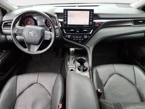 Used 2021 Toyota Camry XSE image 15