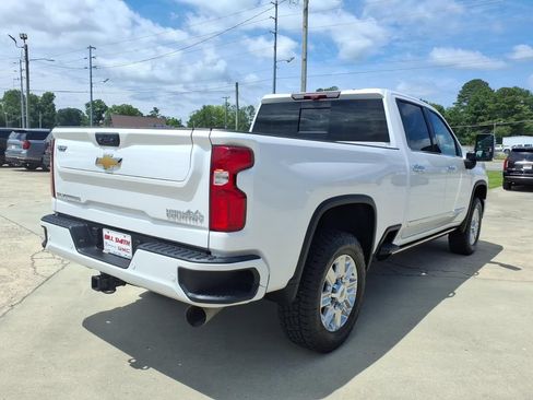 Used 2024 Chevrolet Silverado 2500 High Country w/ High Country Premium Package AWD/4WD image 7