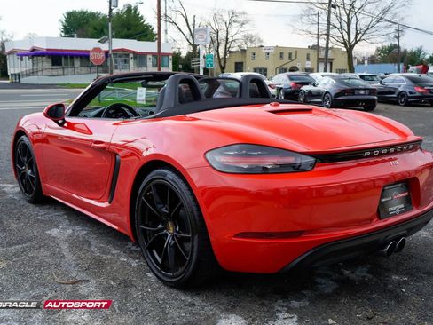Used 2017 Porsche 718 Boxster image 5