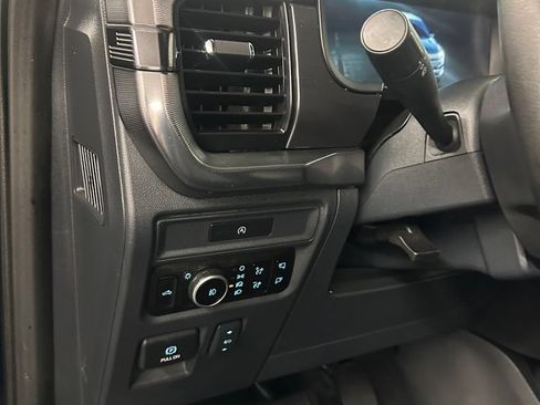 Used 2025 Ford F150 Lariat AWD/4WD image 13