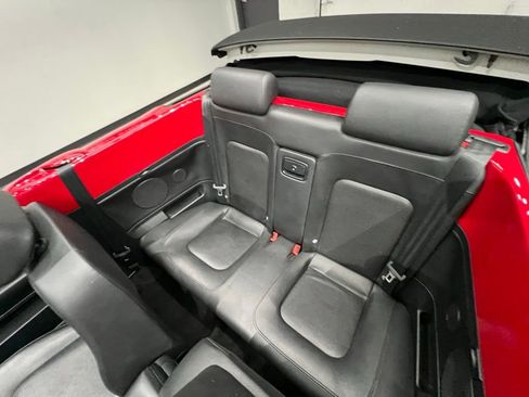 Used 2009 Volkswagen Beetle S image 25