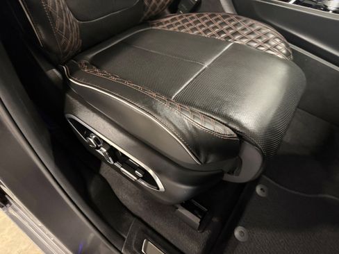 Used 2022 Jeep Grand Cherokee Summit image 10