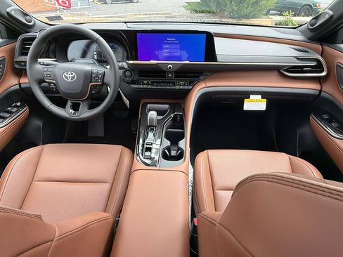 New 2026 Toyota Crown Signia AWD/4WD image 15
