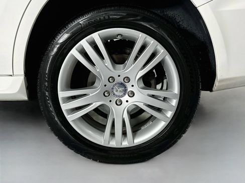 Used 2015 Mercedes-Benz GLK 350 4MATIC image 33
