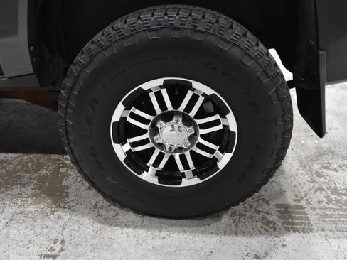 Used 2009 HUMMER H3 Luxury AWD/4WD image 41