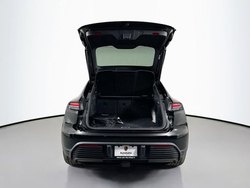 Certified 2025 Porsche Macan 4S Electric image 21