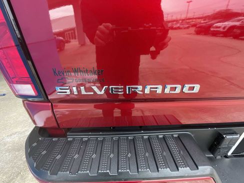 Used 2024 Chevrolet Silverado 2500 High Country w/ High Country Premium Package image 32