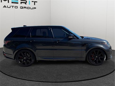 Used 2019 Land Rover Range Rover Sport HST image 10