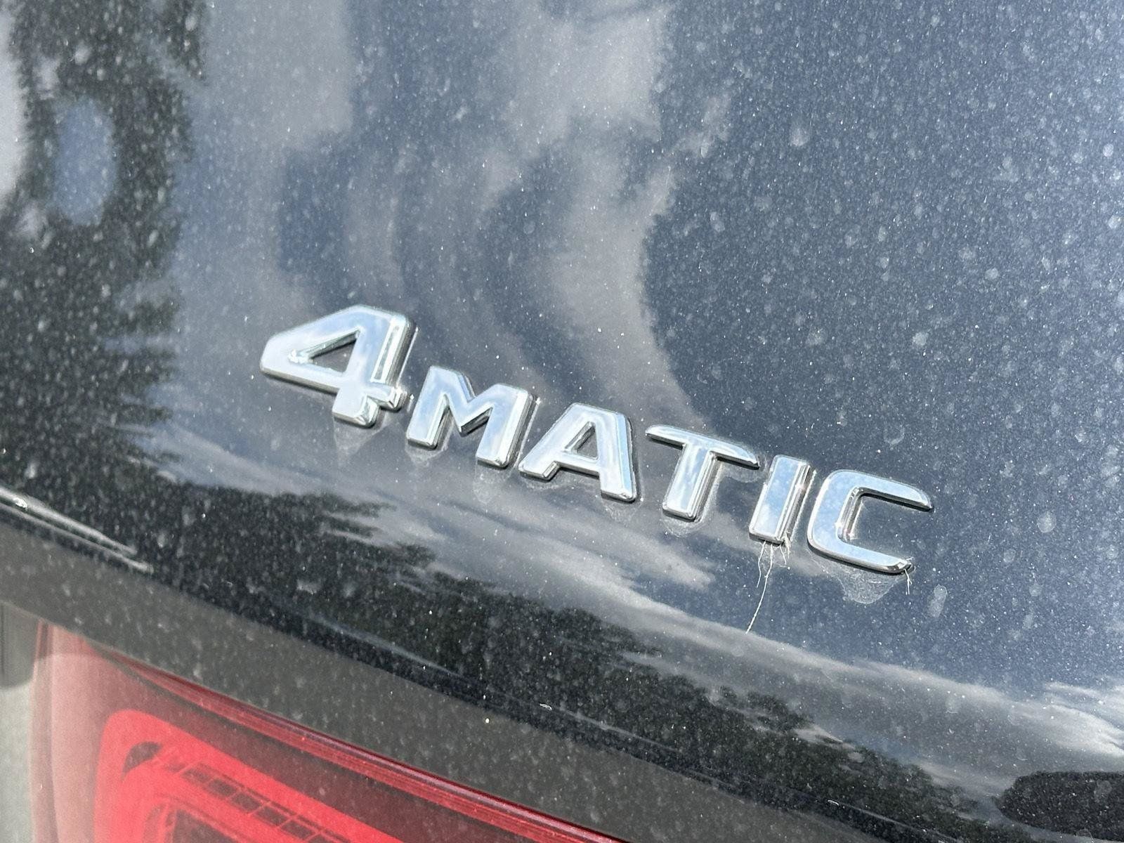 Used 2021 Mercedes-Benz GLC 300 4MATIC image 10