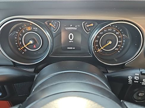 Certified 2018 Jeep Wrangler Unlimited Sport image 23